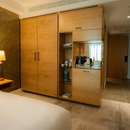 Lincoln Plaza London, Curio Collection By Hilton-3